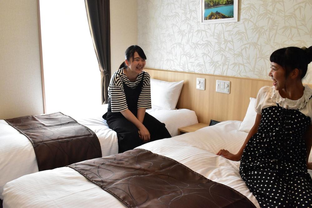 Tabino Hotel Sado Екстериор снимка